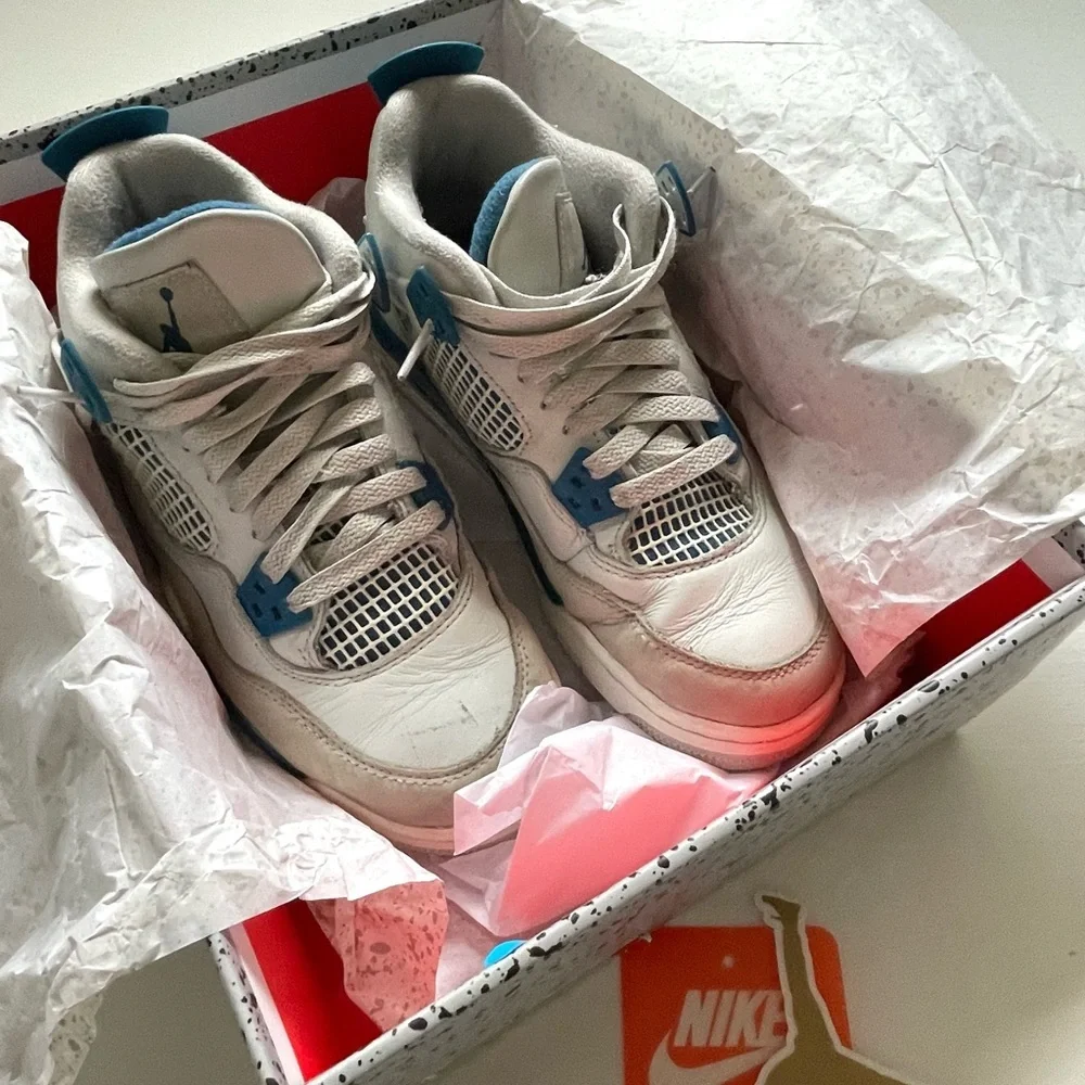 Nike Jordan 4 white and blue 5.5Y